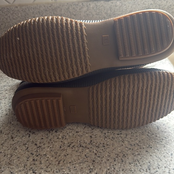 Tommy Hilfiger mens boots - Picture 3 of 5